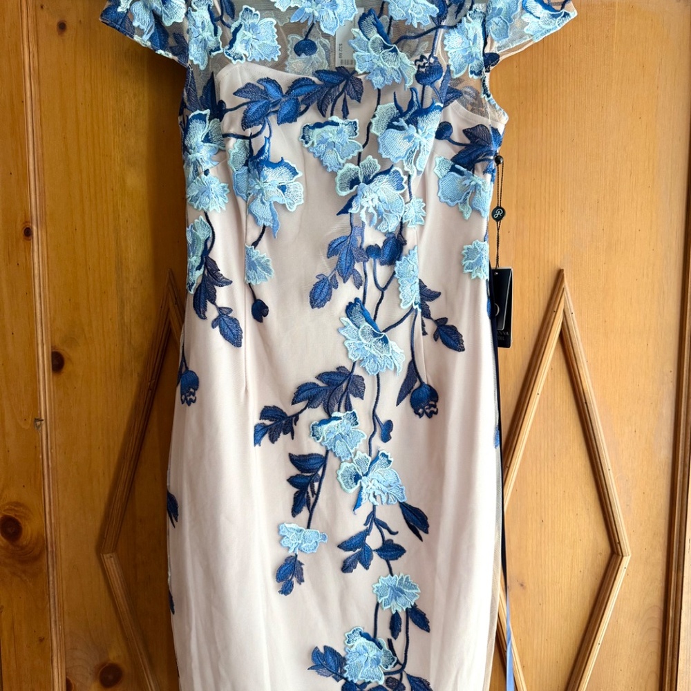 NWT Adrianna Papell Blue Floral Embroidered Sheath Dress (Size 4) - Picture 6 of 6